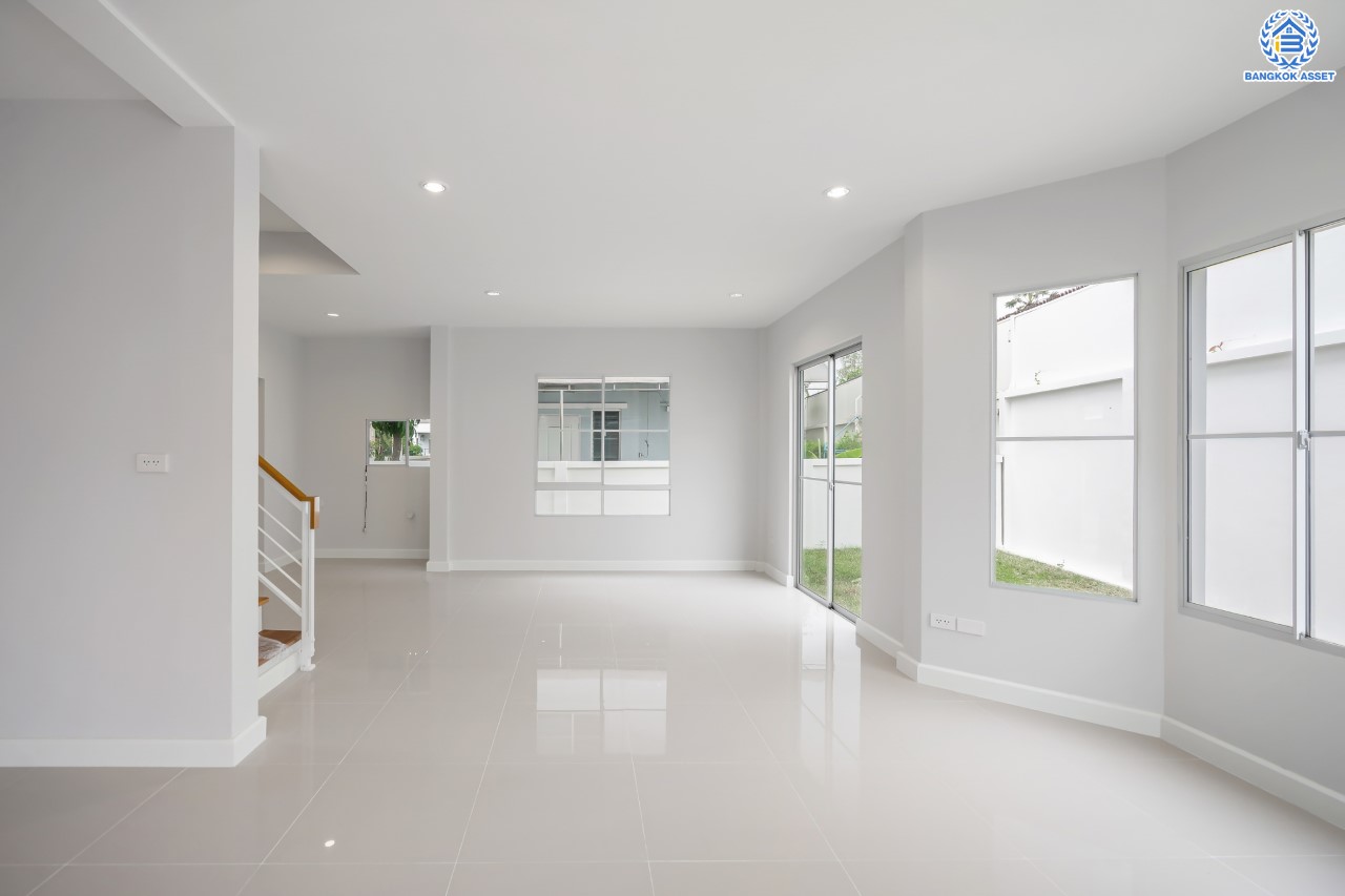 บ้านมือสองตกแต่งใหม่ คุณภาพแบรนด์ LH ม.ชัยพฤกษ์ ราชพฤกษ์-แจ้งวัฒนะ หลังมุม เนื้อที่ 58.8 ตร.ว. ฟังก์ชัน 3 ห้องนอน 3 ห้องน้ำ 2 ที่จอดรถ ภายในตกแต่งหรูหรา บนทำเลศักยภาพติดถนนราชพฤกษ์ เชื่อมสู่แจ้งวัฒนะได้อย่างรวดเร็ว และเพียง 10 นาทีถึงรถไฟฟ้า "สถานีบางรักใหญ่"...